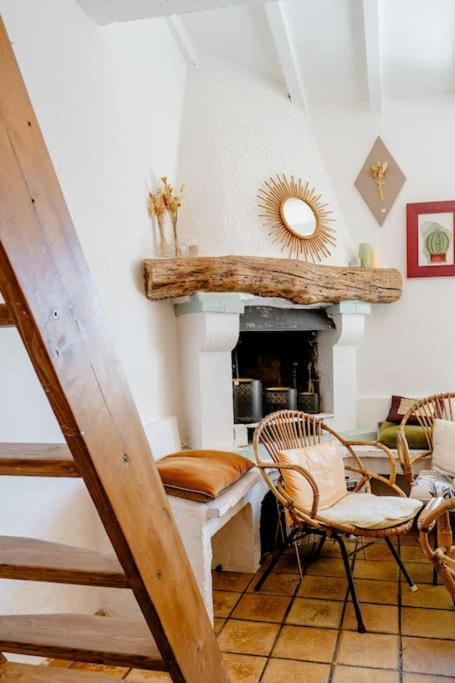 Chambre Atypique Dans Cafe Healthy Saint Paul de Vence Exterior photo