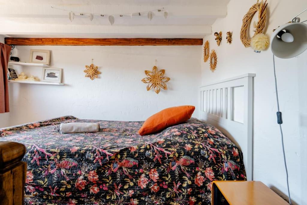 Chambre Atypique Dans Cafe Healthy Saint Paul de Vence Exterior photo