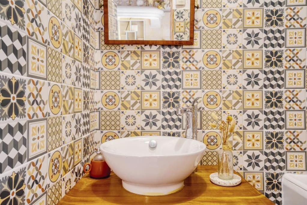 Chambre Atypique Dans Cafe Healthy Saint Paul de Vence Exterior photo
